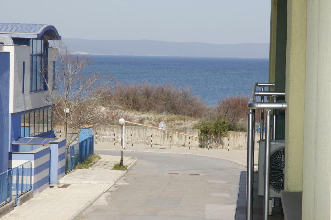 Apartment Rosi Pomorie Extérieur photo