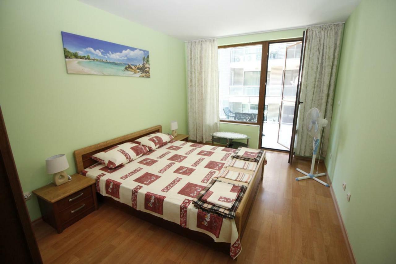 Apartment Rosi Pomorie Extérieur photo