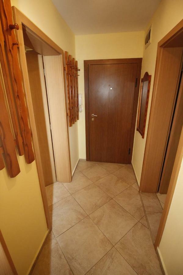 Apartment Rosi Pomorie Extérieur photo